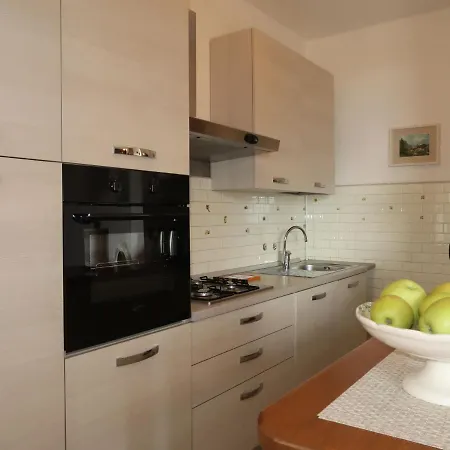 Gialla By Interhome *